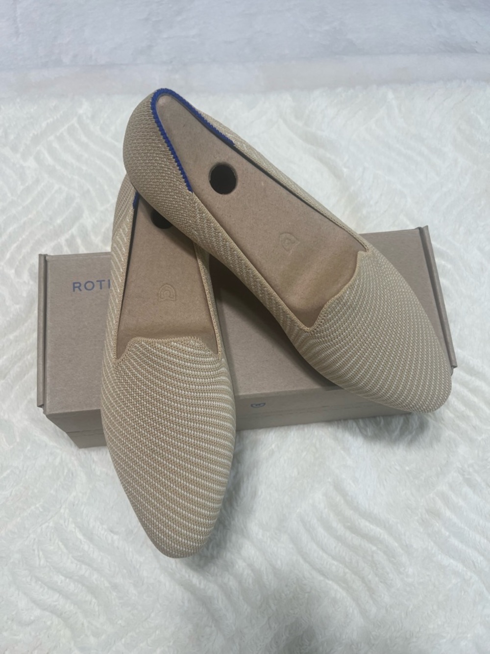 Rothy's Beige Knit Flats with Blue Heel Trim - Picture 4 of 15